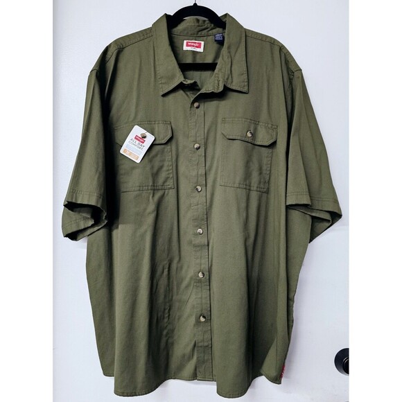 Wrangler Other - Wrangler Men's Shirt Button Down Short Sleeve Relaxed Fit Size 3XL Stretch